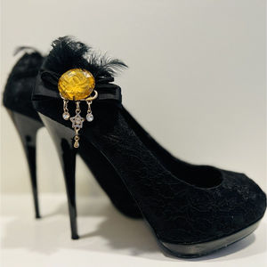 2 Lips Too Victorian Black Lace Heels Charm Brooch Vintage Inspired Sz 9.5